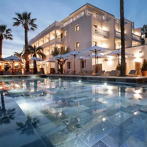 Le Mirage Hotel